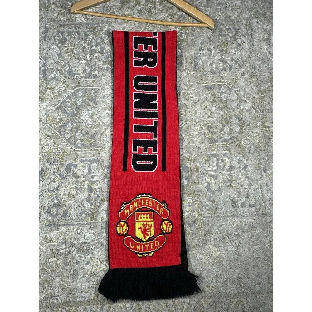 Official Licensed Manchester United F.C. Knit Scarf